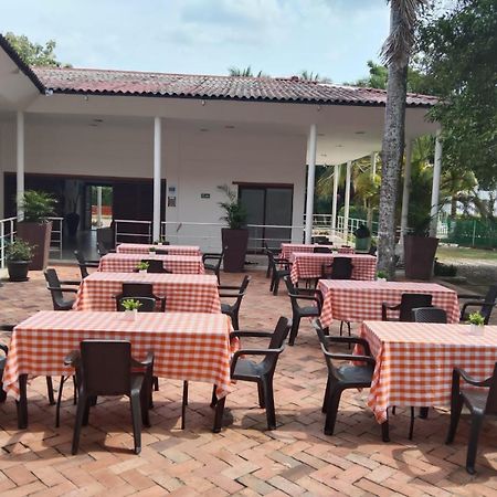 Arizona Ranch Hotel Girardot Eksteriør bilde
