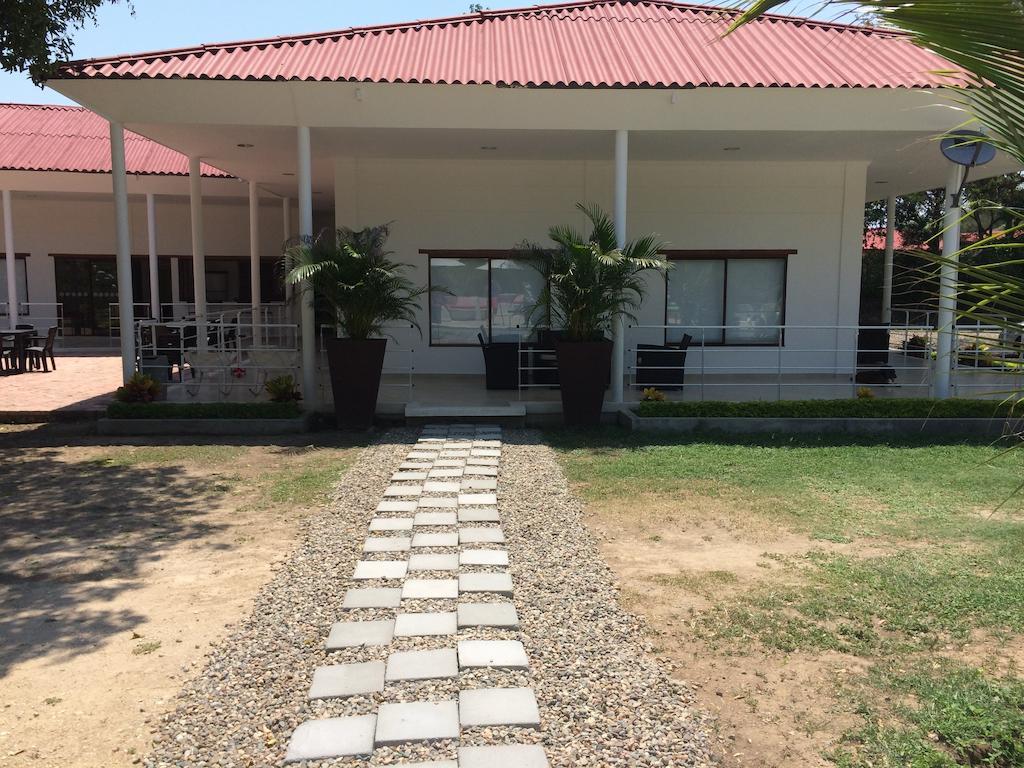 Arizona Ranch Hotel Girardot Eksteriør bilde
