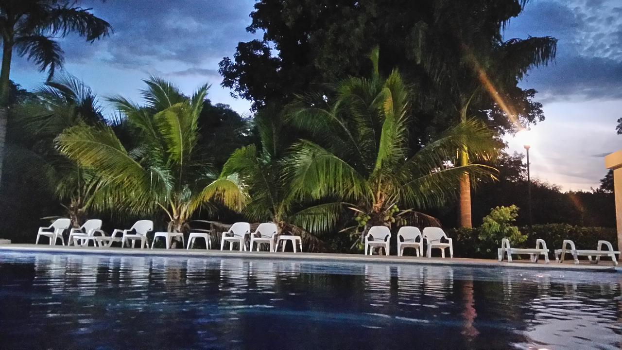 Arizona Ranch Hotel Girardot Eksteriør bilde
